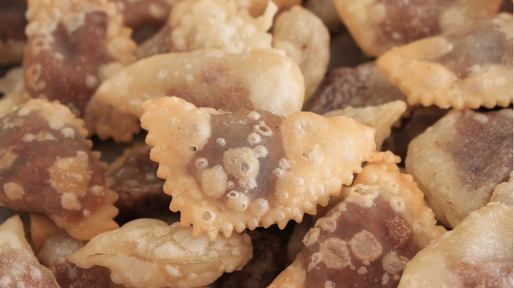 Fritti di ceci o calcionetti di ceci, caco e mosto cotto